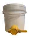 Round conical plastic bucket for food - 7 L - 10 kg honey with tap