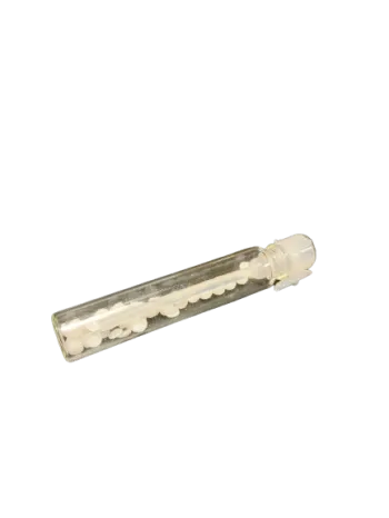 Opal phosphorescent plates to be applied to the queen