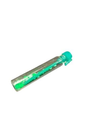 Opal phosphorescent plates to be applied to the queen