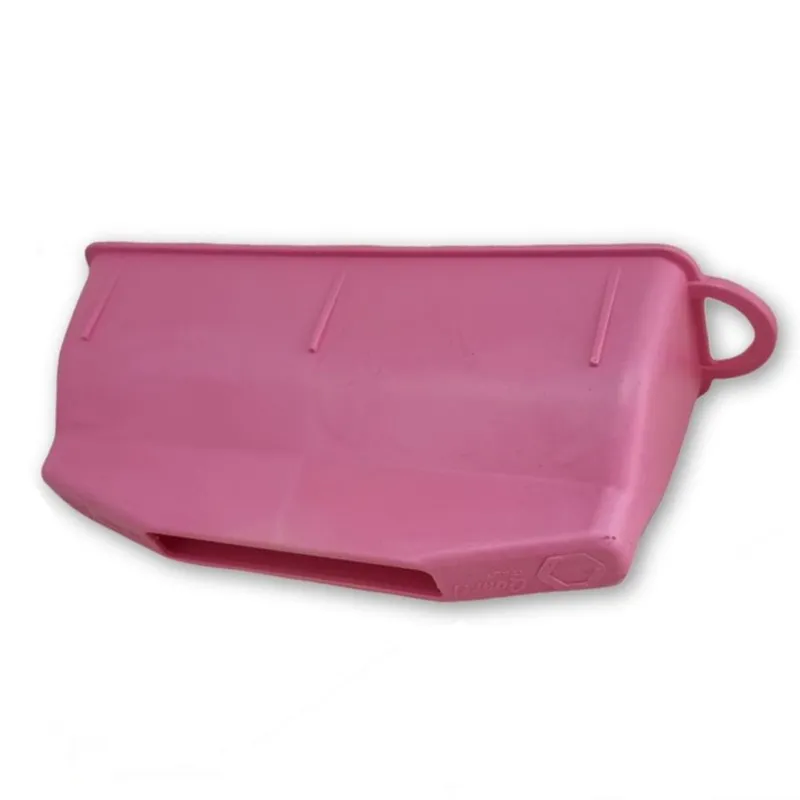 Imbuto in plastica per nutritori a tasca Imbuto in plastica per nutritori a tasca