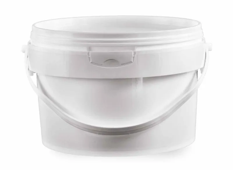Round plastic bucket for 5 kg of honey
