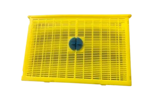 Isolator cage for brood block from d.b. plastic nest