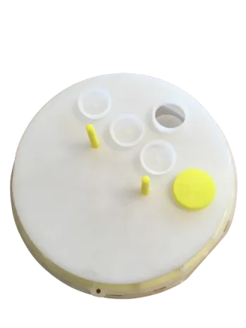 2.5-liter plastic vacuum feeder