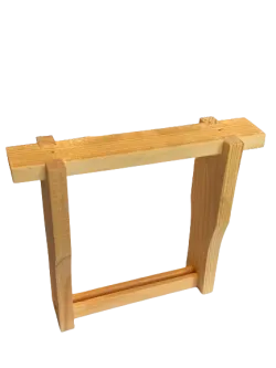 Polyethylene queen fertilization nucleus hive with 4 frames and feeder