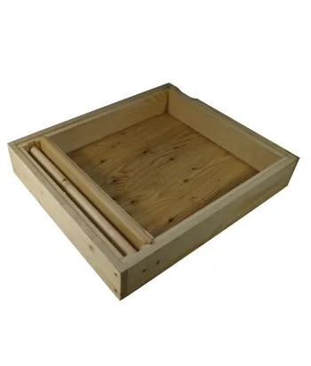 Paraffined wood feeder cover for d.b. 12-frame beehive with open wooden bulkhead