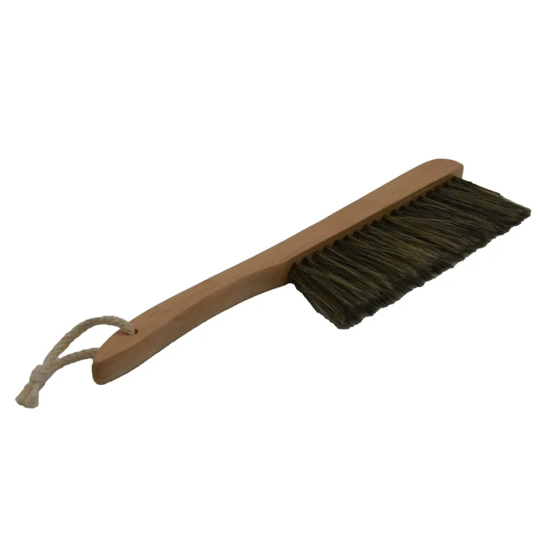 Spazzola per api corta con setola naturale e manico in legno Spazzola per api corta con setola naturale e manico in legno