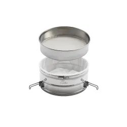 Double stainless steel filter with alloy prefilter for 200 and 400 kg maturers