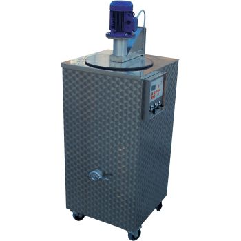 Hot mixer with turbo agitator