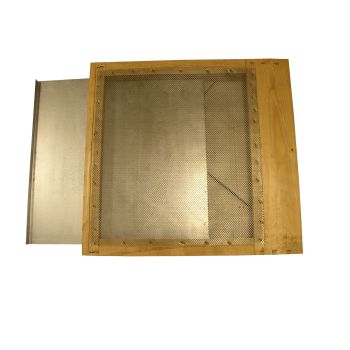Mesh bottom for standard 12-frame d.b. beehive