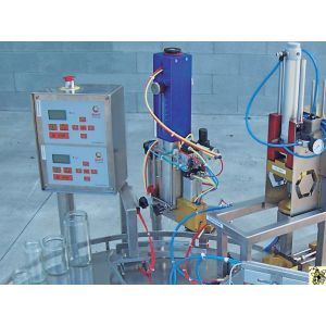 Rotating table ø 900 mm with capper for honey dosing machine