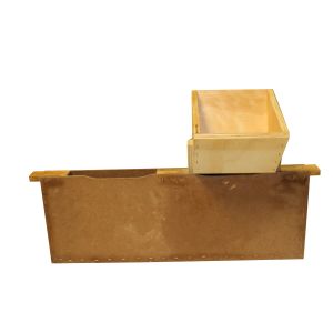 Embudo de madera para comederos de bolsillo