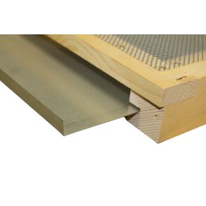 Mobile mesh bottom for 6-frame d.b. beehives