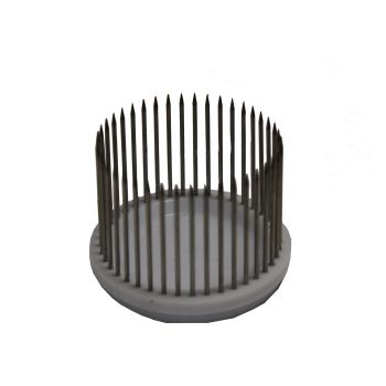 Needle queen retainer on honeycomb