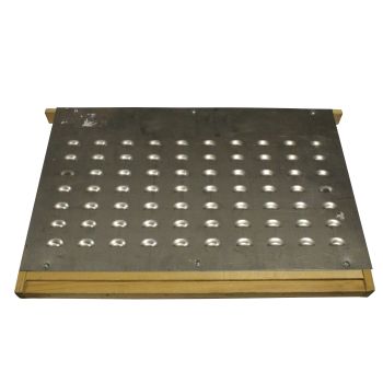 Stainless steel diaphragm for propolis collection for beehives dadant b.