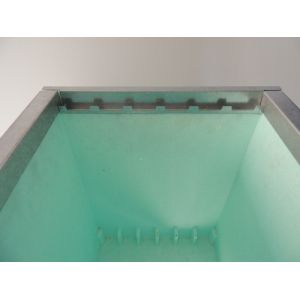 Vorderer verstärkungsabstandhalter für 6-zargige bienenbeute aus polystyrol 25 mm dick