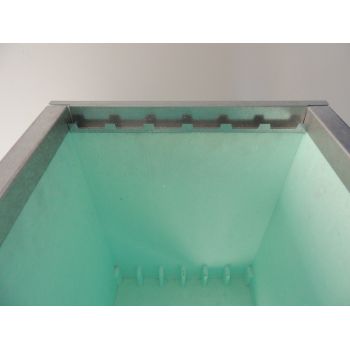 Entretoise de renfort avant pour ruche polystyrène à 6 cadres