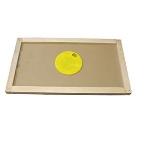 Tablet for bee escape for hive d.b. from 6 frames to 2 ways without riser