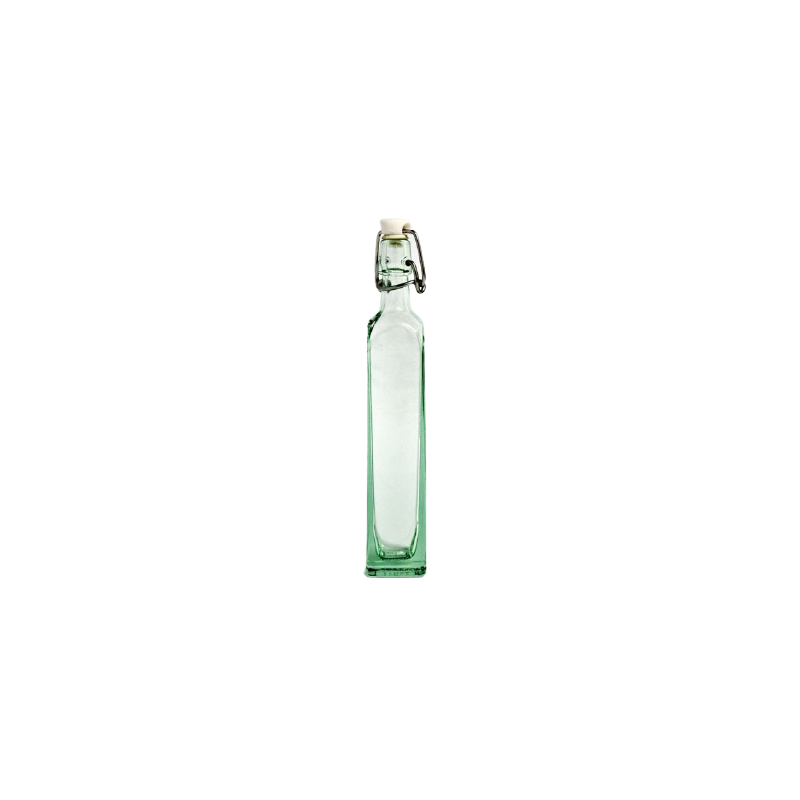 White glass bottle with a square base of 100 ml with mechanical cap
