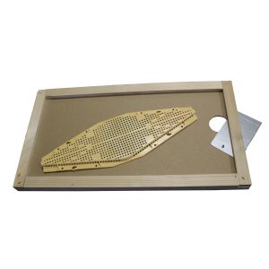 Bee escape on tablet for d.b. 7-frame beehives