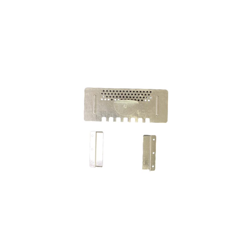 Fluglochschieber aus Blech mit Zahnung und Lüftungslöchern, 150 mm für 6-Waben-Dadant-Beute