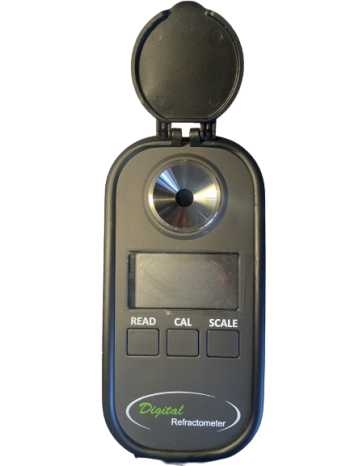 Digital honey refractometer with 4 scales